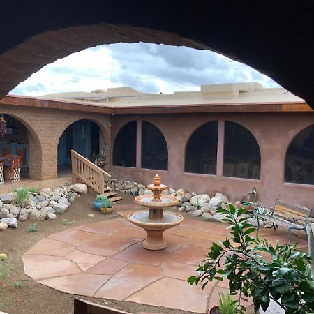 אוורה Casa Tierra Adobe Bed & Breakfast מראה חיצוני תמונה
